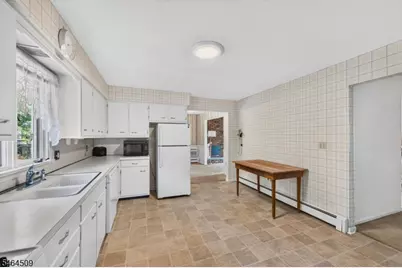 444 Vanderveer Rd, Bridgewater, NJ 08807 - Photo 12