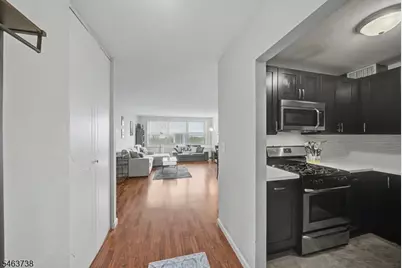 2000 Linwood Ave #12N, Fort Lee, NJ 07024 - Photo 16