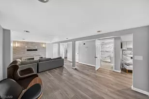 2837 Wickersham Ave, Linden, NJ 07036 - Photo 30