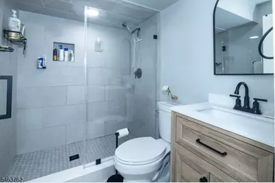 301 N 16th St, Kenilworth, NJ 07033 - Photo 26
