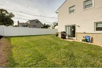 301 N 16th St, Kenilworth, NJ 07033 - Photo 20