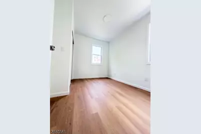 346 Woodside Ave, Newark, NJ 07104 - Photo 6