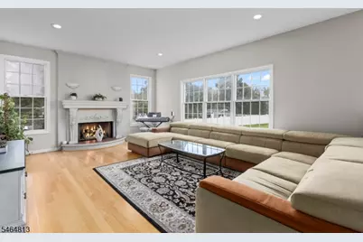 17 Woodcrest Ave, Mount Olive, NJ 07828 - Photo 8