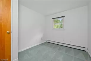 303 Carol Dr, Hackettstown, NJ 07840 - Photo 28