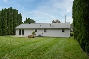 303 Carol Dr, Hackettstown, NJ 07840 - Photo 32