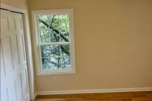 406 Robins St, Roselle, NJ 07203 - Photo 8