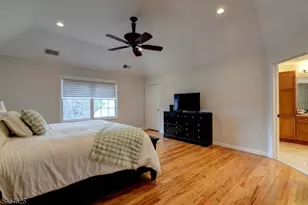 26 Liberty Ct, Fairfield, NJ 07004 - Photo 16