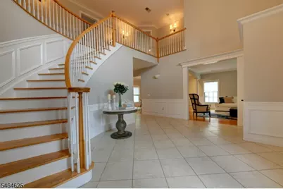26 Liberty Court, Fairfield, NJ 07004 - Photo 2