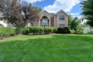 26 Liberty Ct, Fairfield, NJ 07004 - Photo 1