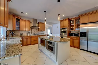 26 Liberty Court, Fairfield, NJ 07004 - Photo 4