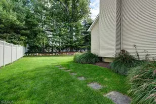 26 Liberty Ct, Fairfield, NJ 07004 - Photo 34