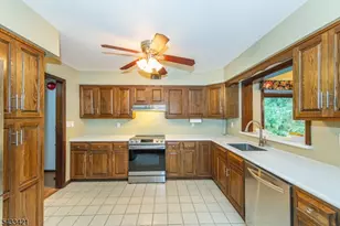181 Center Grove Rd, Randolph Township, NJ 07869 - Photo 10