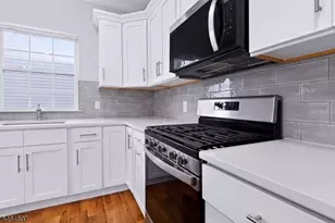 313 Doyle St, Elizabeth, NJ 07206 - Photo 10