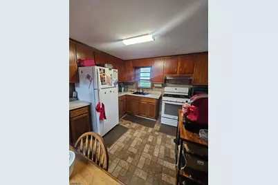 215 W 3rd Ave, Roselle, NJ 07203 - Photo 10