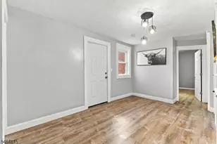 19 Summer St, Lodi, NJ 07644 - Photo 2