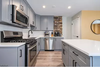 714 W Scott Ave, Rahway, NJ 07065 - Photo 8