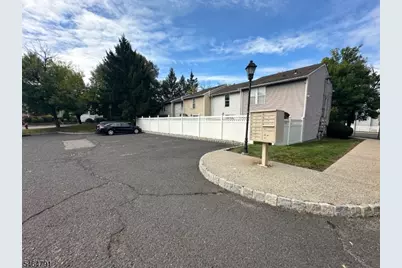 852 Valley St, Union Township, NJ 07088 - Photo 30