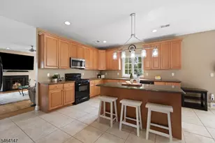 5 Mountain View Rd, Lopatcong Township, NJ 08865 - Photo 12