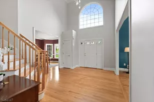 5 Mountain View Rd, Lopatcong Township, NJ 08865 - Photo 4
