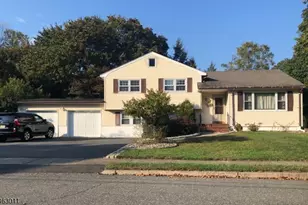 34 Cathy Ann Ct, Wayne Twp., NJ 07470 - Photo 2