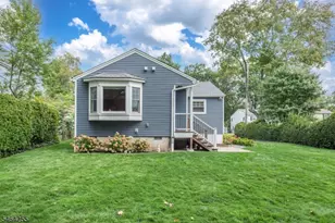 109 Chesapeake Ave, Parsippany, NJ 07034 - Photo 4