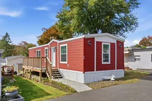 195 W Main St Unit, Chester, NJ 07930 - Photo 1