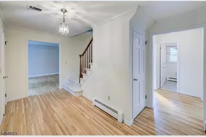 8 Kerry Pl, Mount Olive, NJ 07836 - Photo 20