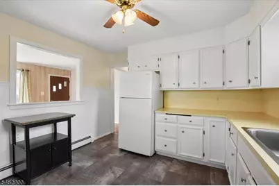 29 Gregory Dr, Roxbury Township, NJ 07847 - Photo 12