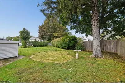 29 Gregory Dr, Roxbury Township, NJ 07847 - Photo 4