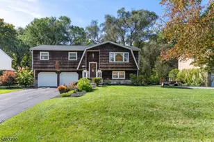 30 Gwyneth Rd, West Milford Twp., NJ 07480 - Photo 2