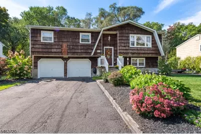 30 Gwyneth Rd, West Milford Twp., NJ 07480 - Photo 4