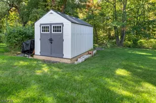 30 Gwyneth Rd, West Milford Twp., NJ 07480 - Photo 30