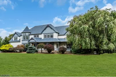 47 Rustic Trl, Raritan Township, NJ 08822 - Photo 2