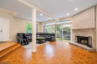 22 Borelle Square, Sayreville, NJ 08859 - Photo 6