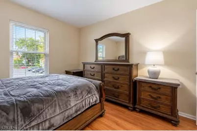22 Borelle Sq, Sayreville, NJ 08859 - Photo 12
