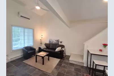 26 Larkspur Ct, Bedminster Township, NJ 07921 - Photo 14