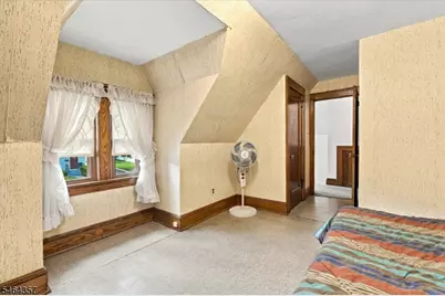 93 N Stoughton St, Bergenfield, NJ 07621 - Photo 24