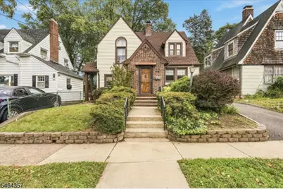 93 N Stoughton St, Bergenfield, NJ 07621 - Photo 4