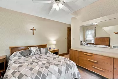 93 N Stoughton St, Bergenfield, NJ 07621 - Photo 30