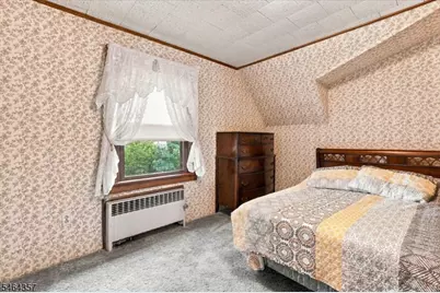93 N Stoughton St, Bergenfield, NJ 07621 - Photo 26