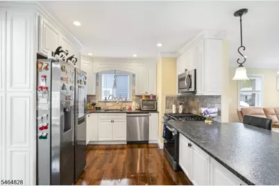 1519 Washington Ave, Pompton Lakes, NJ 07442 - Photo 8