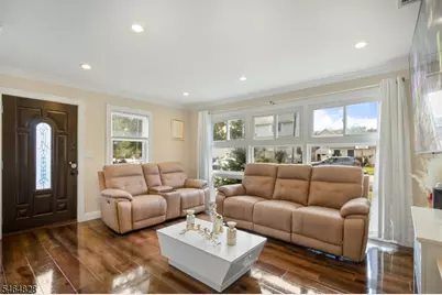 1519 Washington Ave, Pompton Lakes, NJ 07442 - Photo 4