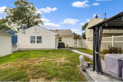 1519 Washington Ave, Pompton Lakes, NJ 07442 - Photo 20