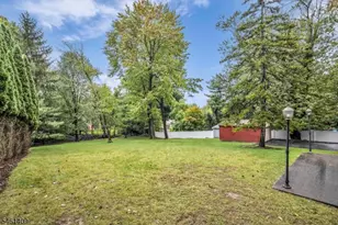 209 Cedar St, Cedar Grove, NJ 07009 - Photo 34