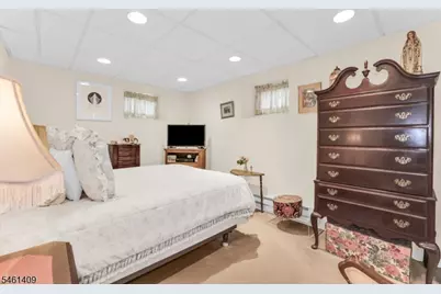 209 Cedar St, Cedar Grove, NJ 07009 - Photo 30