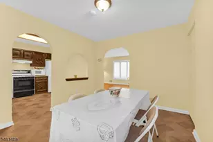 209 Cedar St, Cedar Grove, NJ 07009 - Photo 8