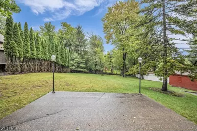 209 Cedar St, Cedar Grove, NJ 07009 - Photo 36