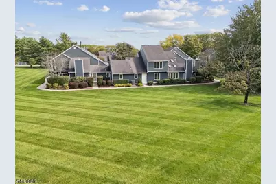 10 Village Dr, Bernards Township, NJ 07920 - Photo 2