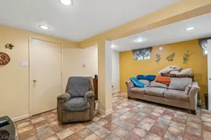 195 E Passaic Ave, Bloomfield, NJ 07003 - Photo 18