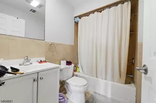 7 Harbor Front Ct, Elizabeth, NJ 07206 - Photo 22